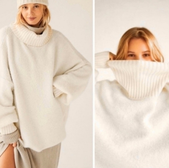 Free People Milo Pullover Ivory Turtleneck Oversized Sweater - Picture 4 of 10